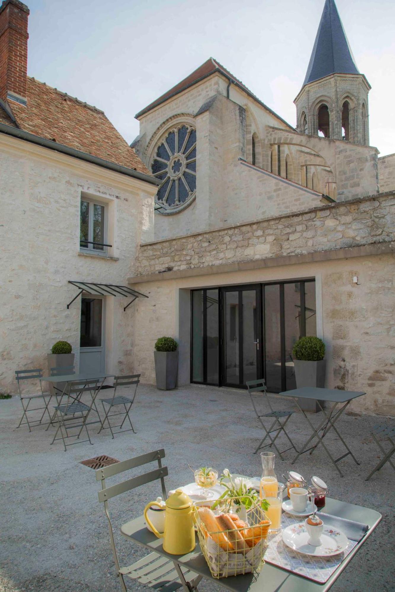 Le Presbytere De Thiverval Zewnętrze zdjęcie